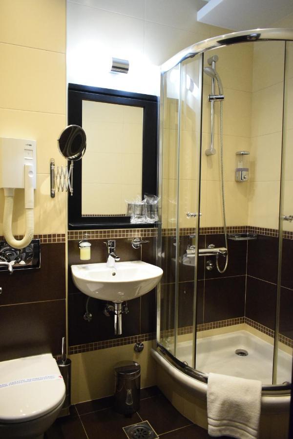 Hotel Sun Лозница Экстерьер фото