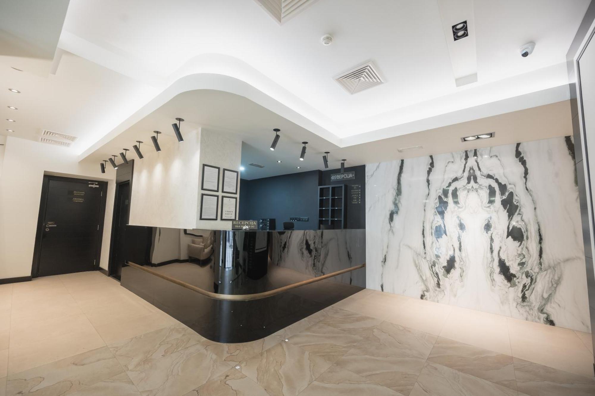 Hotel Sun Лозница Экстерьер фото